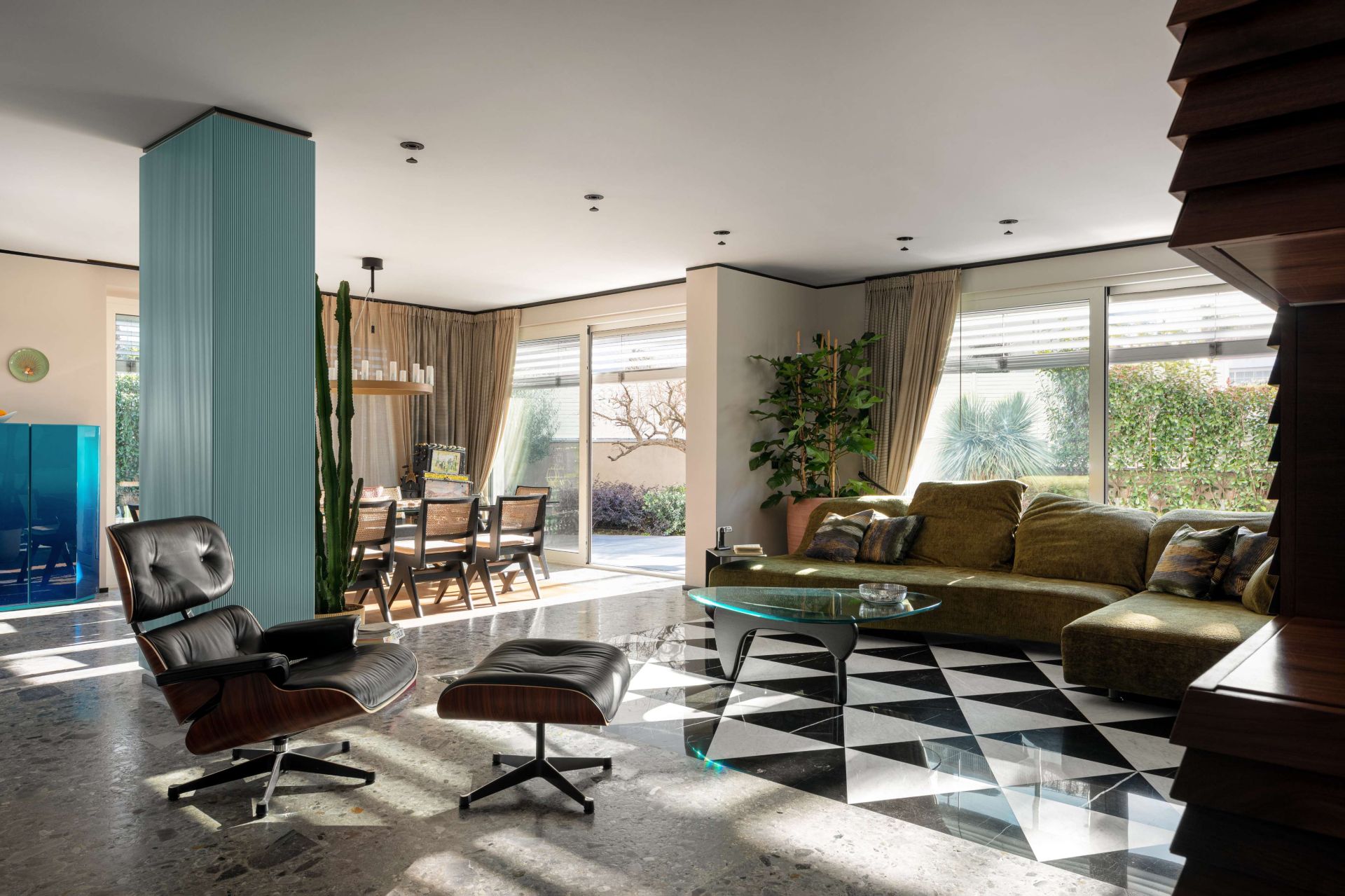 Manifesto House - image 1