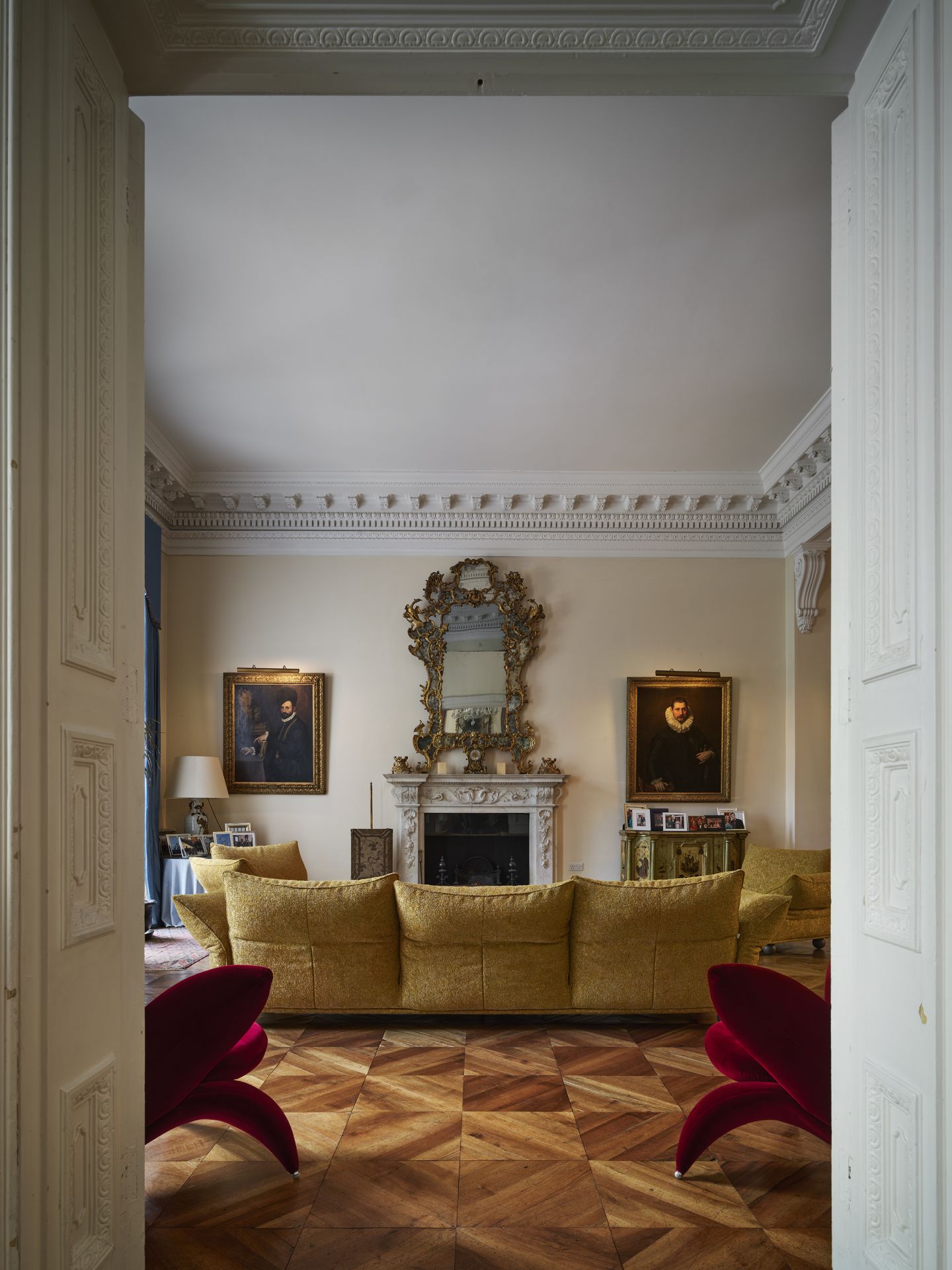 Italian Embassy in London - image 3