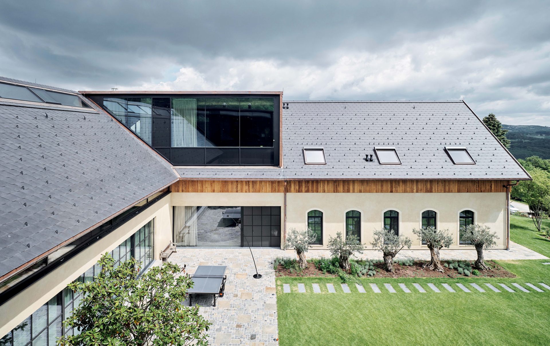 Villa in the Vienna countryside - image 4
