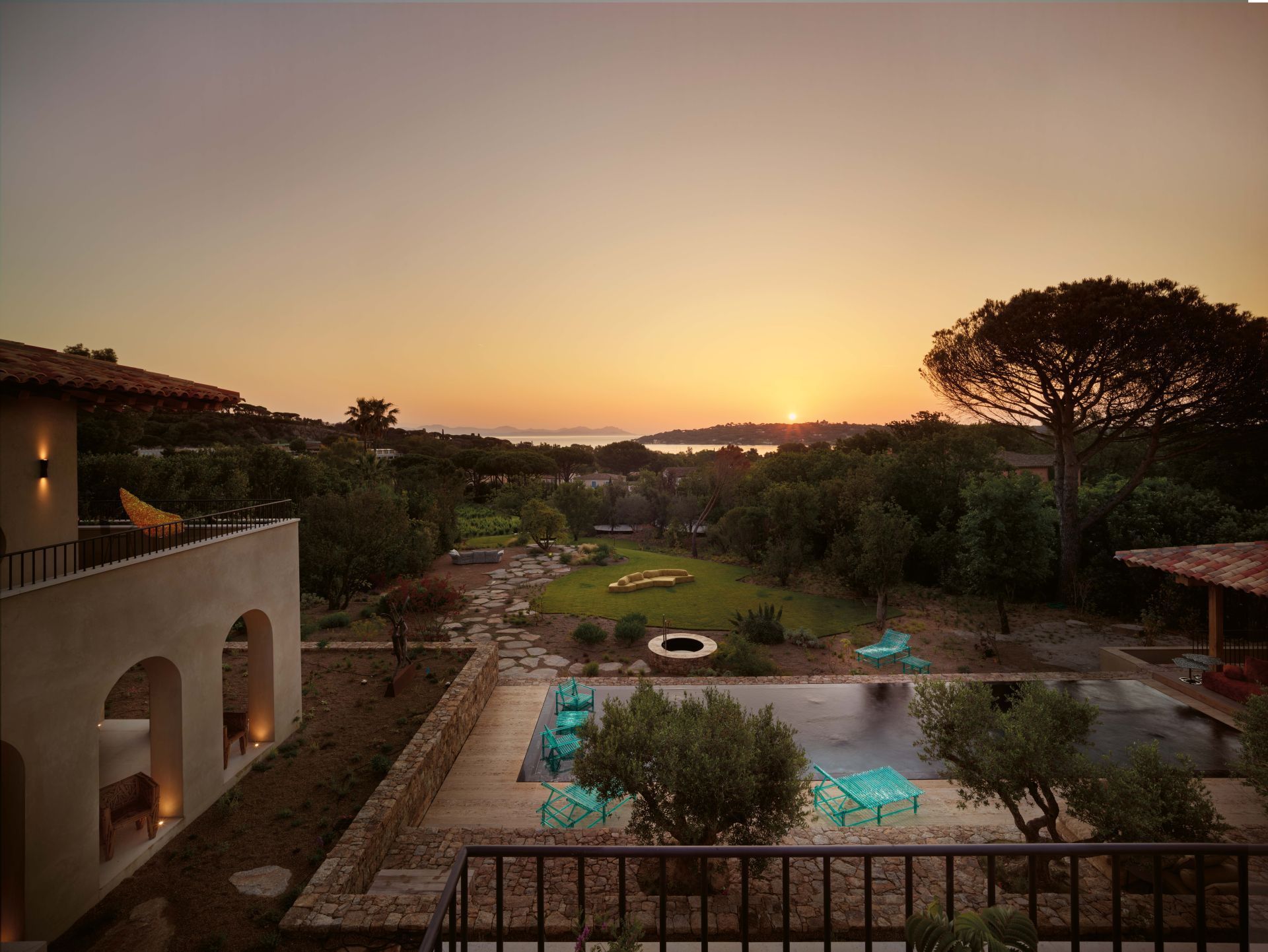 Villa in Saint Tropez - image 1
